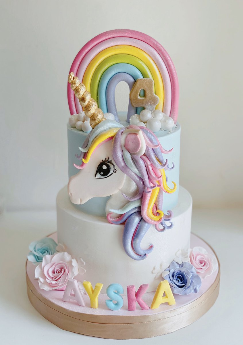 Unicorn cake 
#unicorncake #maldivescakes #maldives #cakelovers #birthdaycakes #unicorn