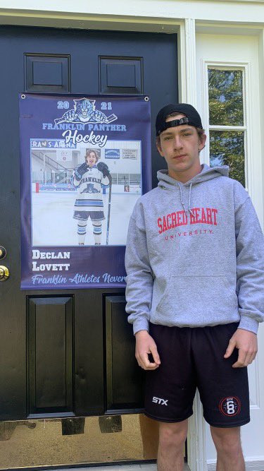 Senior forward #9 Declan Lovett, great teammate and so talented will play hockey for the Junior Bruins and take classes at Mass Bay or Dean.  Declan will attend Sacred Heart University’s Jack Welch College of Business and Technology in fall of 2022!  Best of luck Declan!!