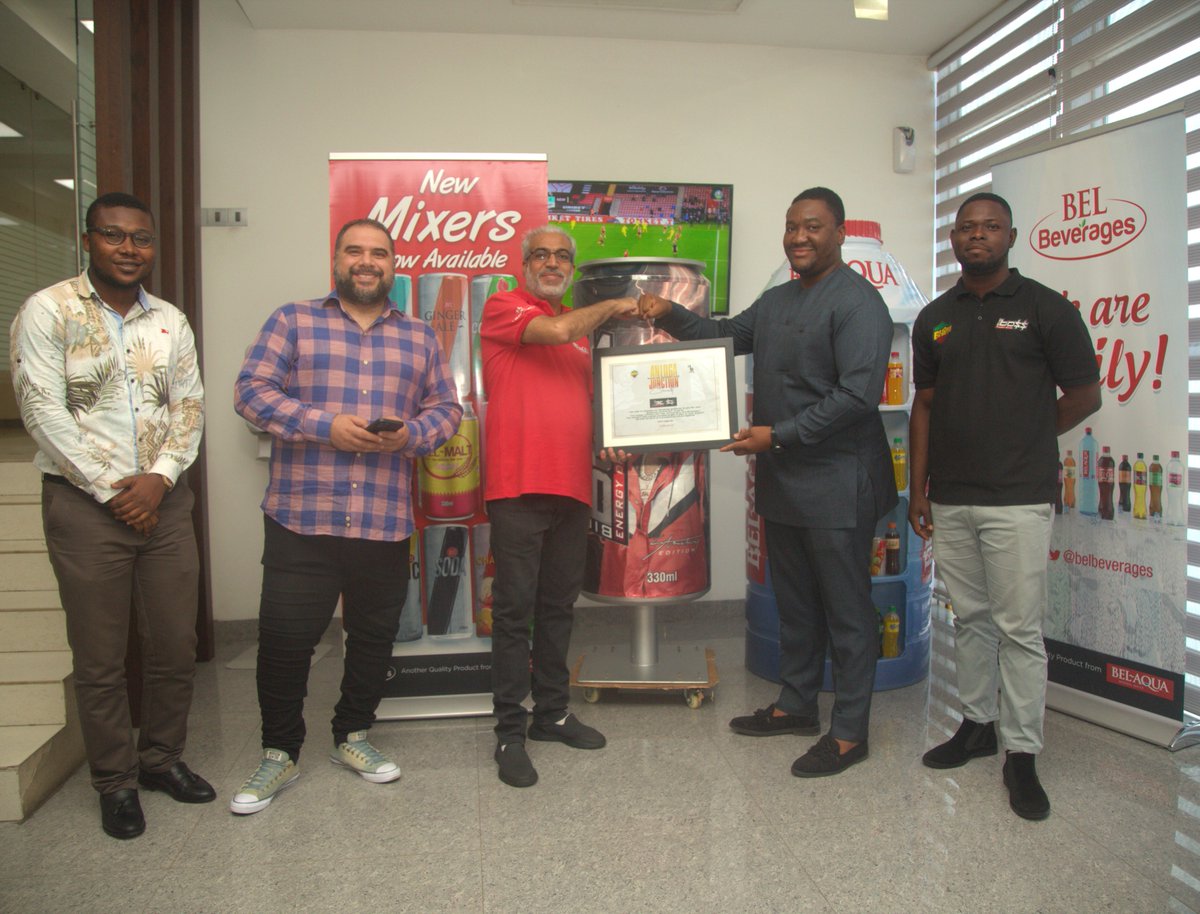 Bel7star's tweet photo. Representatives of the 1GAD @stonebwoyb visited us yesterday to show appreciation for our support of the Anloga Junction 1 Year Anniversary Concert held at the Bayview Village Accra last month.⚡⚡⚡ #AnlogaJunction #BossItUp #anlogajunctionvirtualconcert #anlogajunctionalbumat1 https://t.co/O6rE6a207y