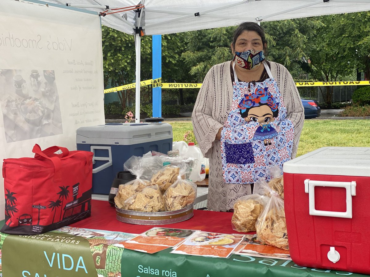 DMMevents's tweet photo. Farmers Market SW is open! 9am-1pm, 4th & M St SW. come get some local produce, meat, cheese, burritos, empanadas, salsa, pasta, Kimchi and much much more.
.
.
.
.
.
#SWBID #dcliving #fleamarketfinds #shopsmalldc #smallbusiness #dcsmallbusiness #exposeddc #202creates #visitdc https://t.co/QB5fJJVDQh
