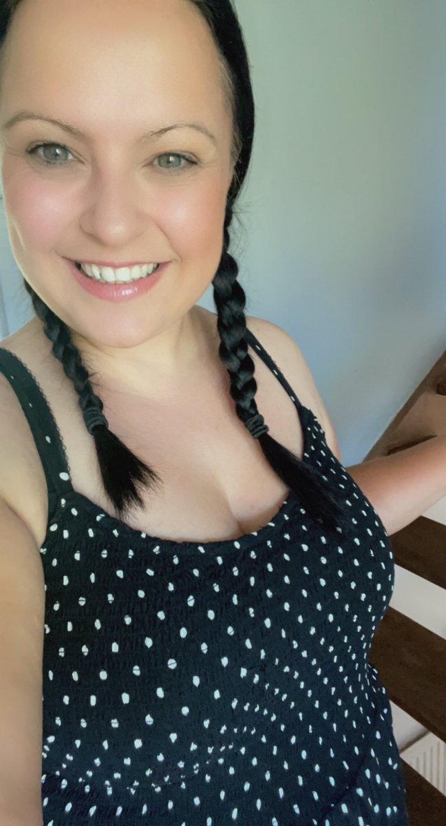 CheekyVic's tweet image. When no time...you can’t beat a squaddie shower!! 🤣🤣 

@IanMeadey you’ll know what I mean 
#armygirl #busyweekend