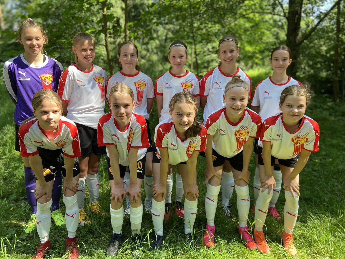 StadiCupin FINAALIIN tällä timanttisella jengillä🔥🔥🔥!! Mieletöntä💪! Ihanat tytöt❤️💛

Huomenna mennään ja kovaa👊

#vjs #vjst08 #stadicup2021 

<a href="/VJSry/">VJS ry</a>