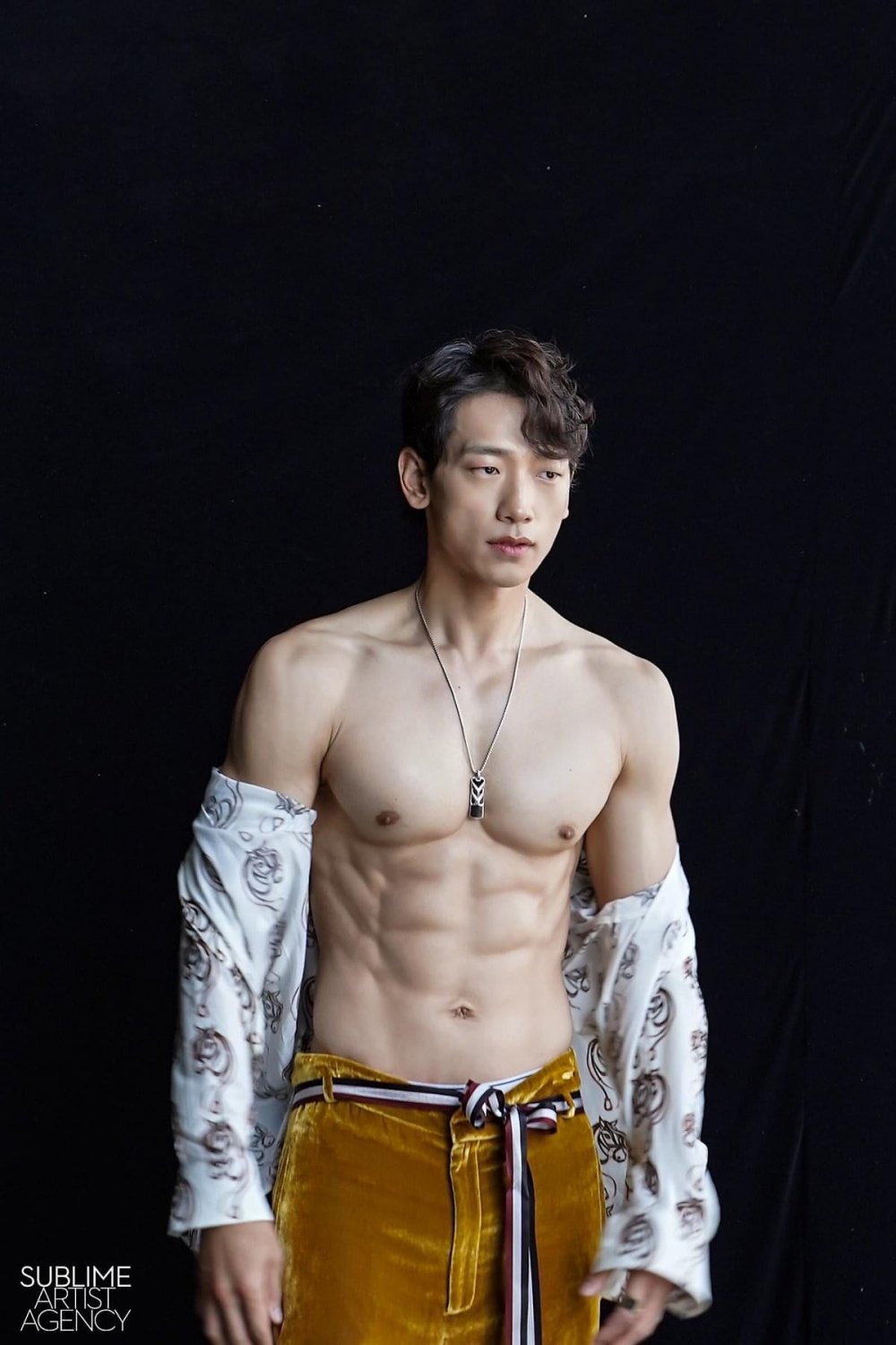 ✨ on Twitter: "RAIN #abs #shirtless #body #nipple https://t.co/z20zqOo8Ni"  / Twitter