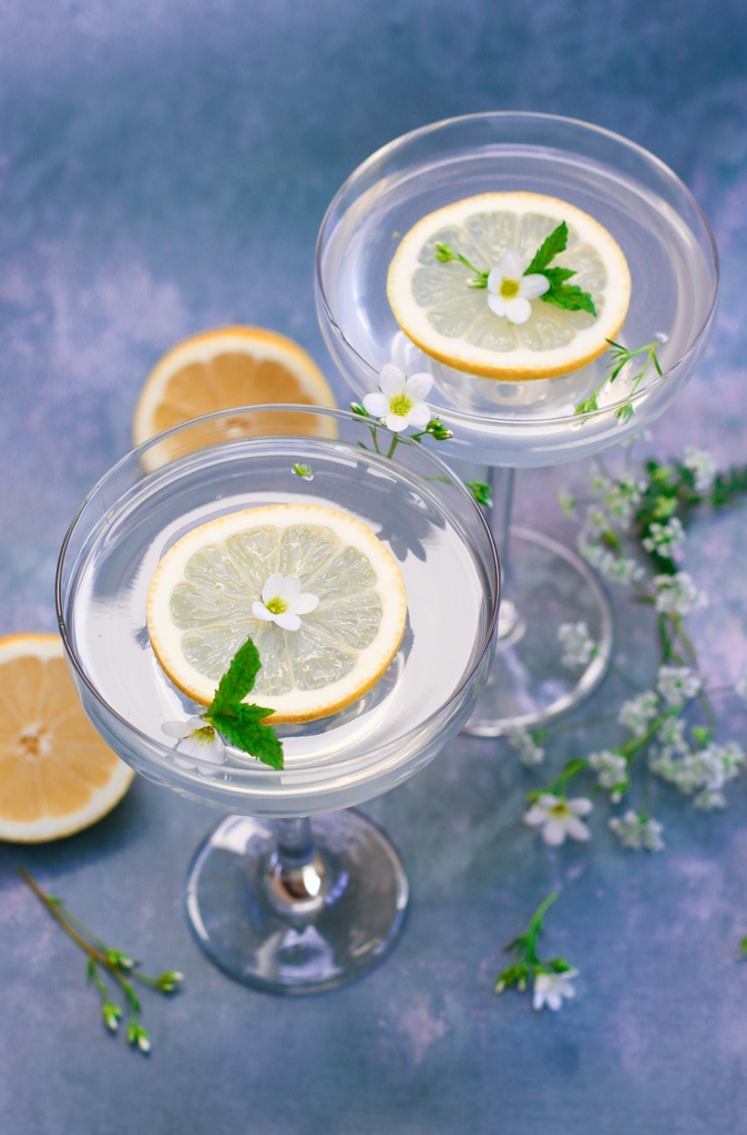Celebrating #WorldGinDay in style with these beauuutiful gin &amp; elderflower jellies from the amazing Gemma Simmonite, co-owner of @Gastrono_me in Bury St Edmunds 🍸

Perfect for enjoying in the sunshine today. Chin Chin!