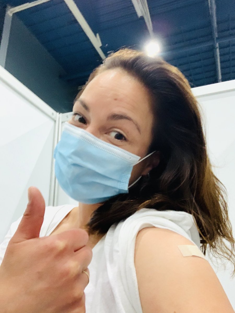 Mensen die een foto posten als ze net gevaccineerd zijn, zijn echt stom 💉