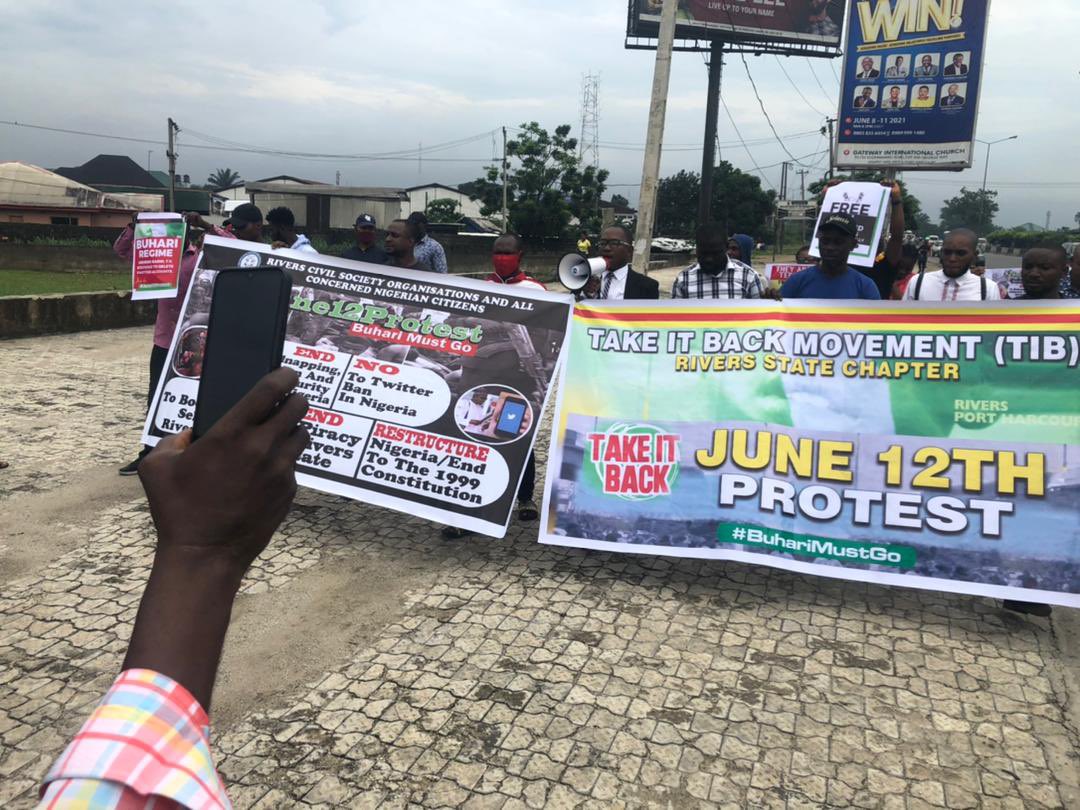 VictorIsrael_'s tweet photo. Port Harcourt people please you can meet up the #June12thProtest at Pleasure Park. We need your presence to help Amplify the protest! RETWEET AGGRESSIVELY 

#KeepitOn https://t.co/ccAHgI4dyN