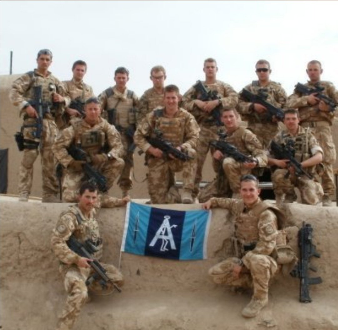 Please feel free to give Dave <a href="/glorytotheboys/">Dave Allen</a> a follow.. he a is a top bloke.. 

Thanks.