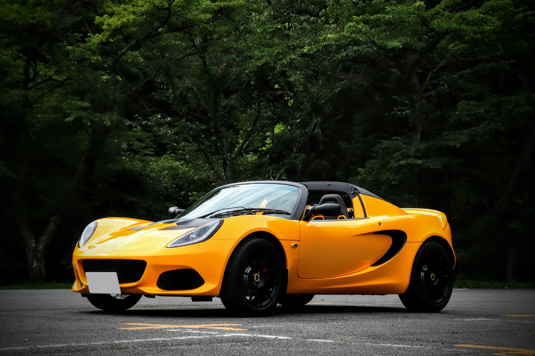 Y U S E I 判子を押してから7ヶ月 かなり待ちましたが遂に次の車が来ました Lotus Elise Sport 2 買うためにs00を手放しましたが全く後悔しないぐらい良い車です T Co gvckpglh Twitter