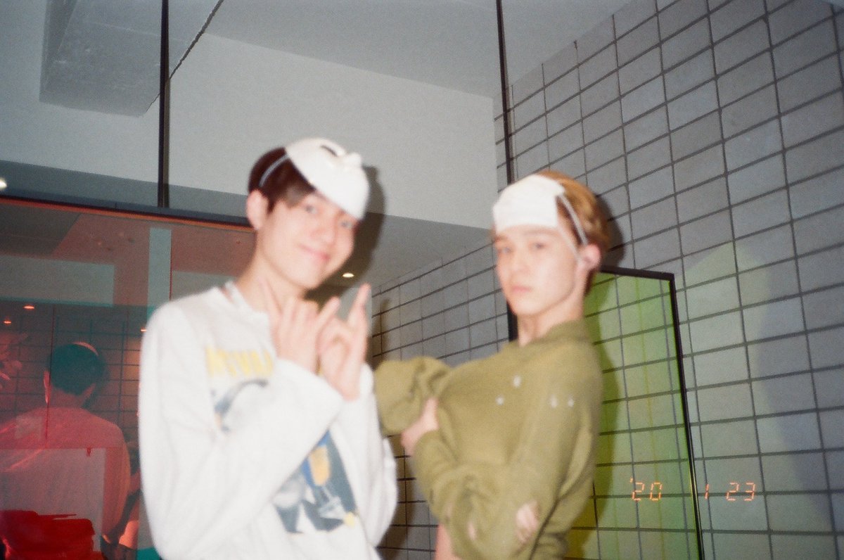 แจก 100 บาทค้าบบ สุ่มวันนี้หลังสี่ทุ่ม เนื่องจากคู่ชิปลงรูปคู่ กี๊ดดดดดดดด