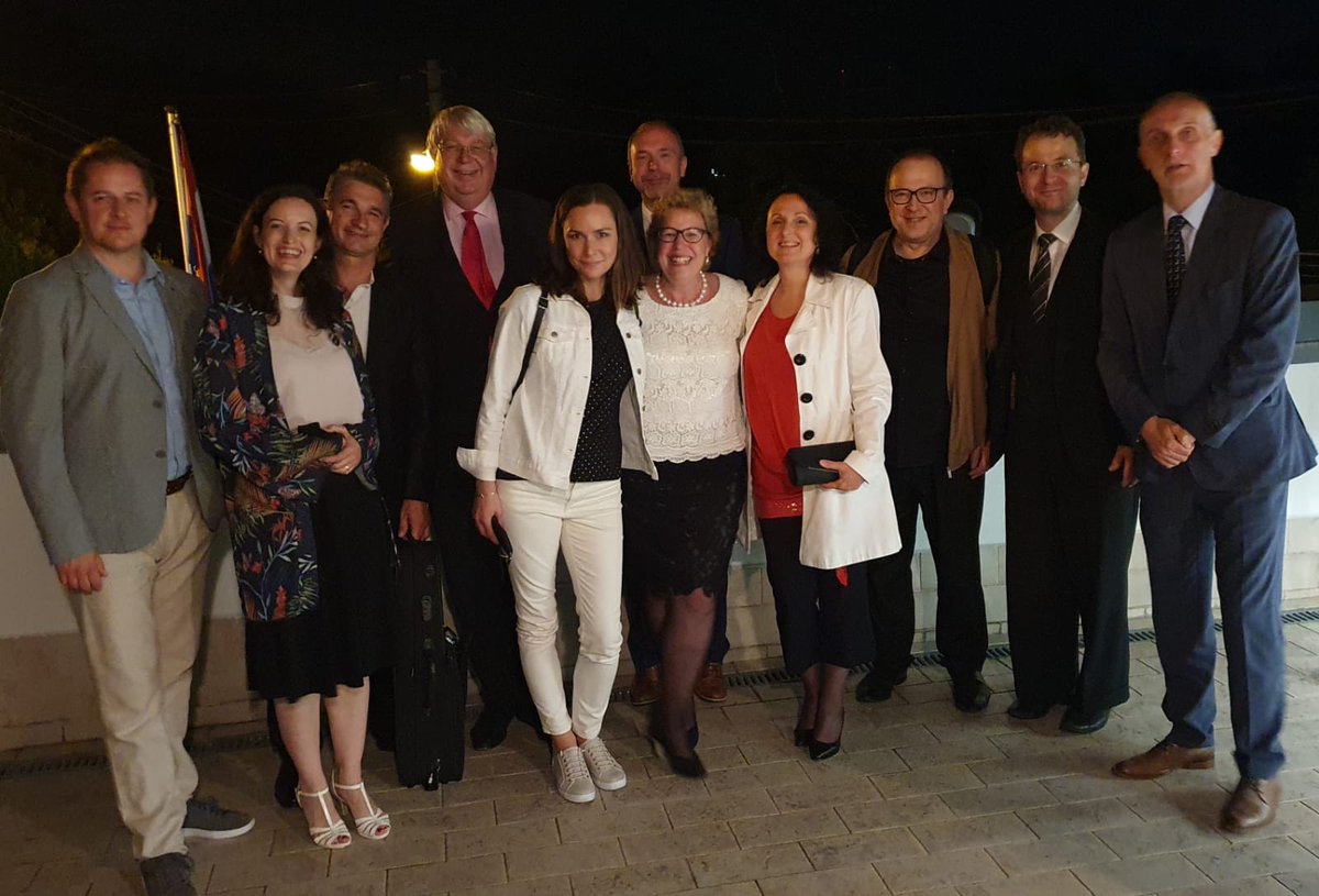 henkcorvanderkw's tweet photo. Saxophobia 5th yr in Bratislava! Thanks 2 🇸🇰Ladislav Fancovic great evening w. 🇳🇱Andreas vZoelen, 🇦🇹Markus Holzer&amp;top 🇫🇷🇸🇮🇨🇿musicians. Beautiful program w.  Poulenc, Dvorak &amp; new works! Wonderful 2 receive those inspiring musicians 4 dinner. 🎷 https://t.co/1Z18NlQRUD