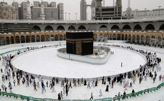 ndtv's tweet photo. Saudi Arabia To Allow 60,000 Vaccinated Residents To Perform #Hajj https://t.co/2FX4Pdozva https://t.co/hvQ1yvNQKF