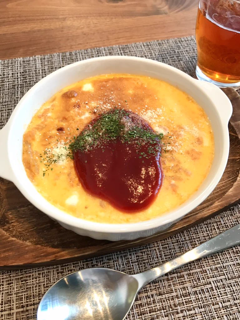カフェに出てきそう『とろっと焼きオムライス』これならきれいに簡単に作れる