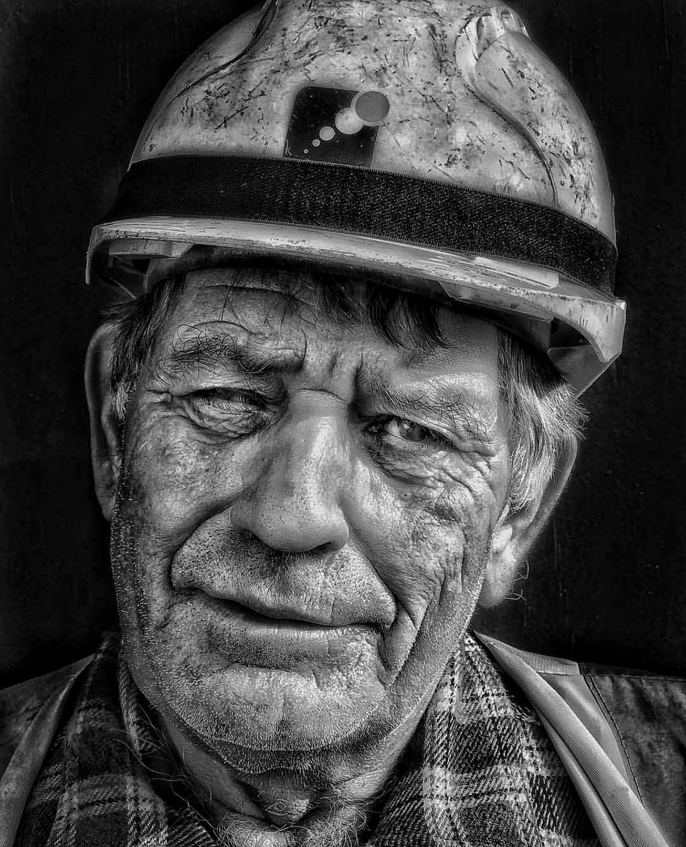 Pip the one and only #portraits #blackandwhitephotography #blackandwhiteportrait #photography #people #worker #construction