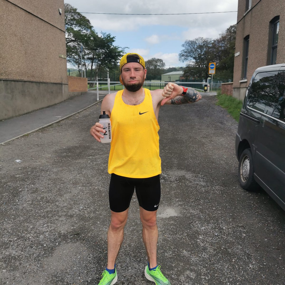 MarathoningBull's tweet photo. #SecretHalf @CardiffHalf @HOKAONEONE @Run4Wales
Not to be today, nowhere near my PB of 1:16:35. felt fatigued from the off after Monday's Race and Wednesday's track session. Still a decent workout and can take lots from it π https://t.co/uwnr83LkxY