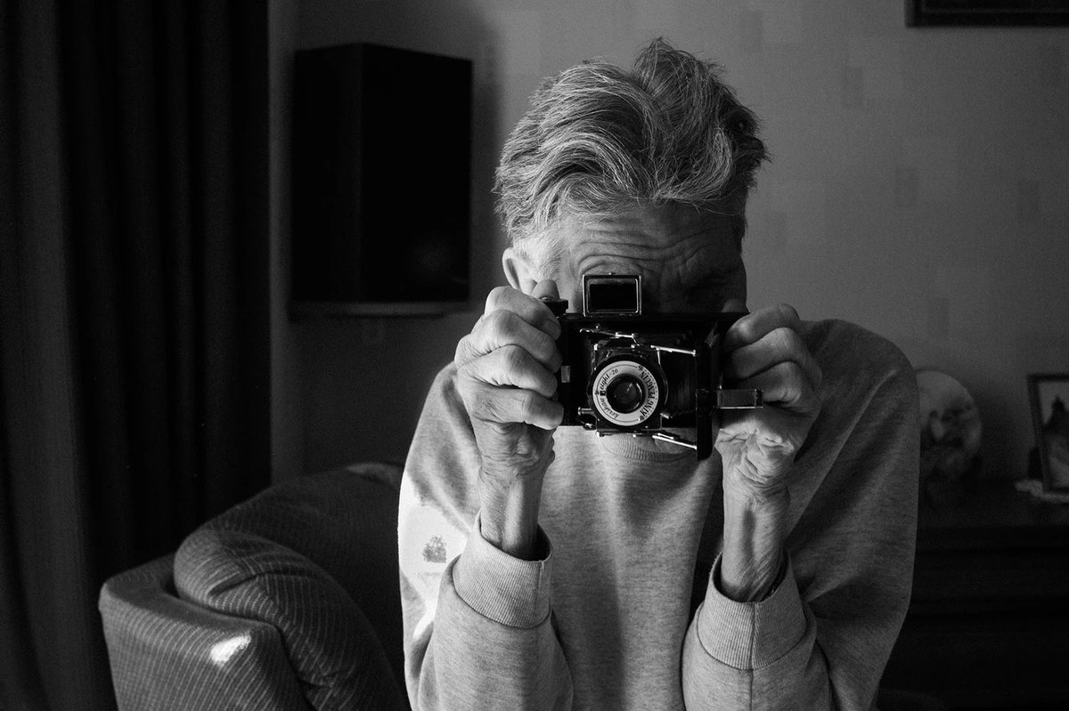 FestCreativity's tweet photo. Here is the work from BA (Hons) photography student Annie Baldwin. This is her project ‘Proud of yer’ and it highlights her relationship with her grandfather! 

Check out the rest of Film and Media’s graduate showcase here: https://t.co/DznP3PUad5 

@wearelsfm @UniLincolnArts https://t.co/mVWna89FQo