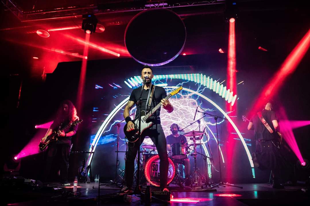 EstrellaNazari's tweet photo. Esto es una #tormentasölar Has estado en alguna? Con @SolarRock en @InfoCopera FOTOS: Fran Ortiz Retratista. https://t.co/wL3oGtKtak