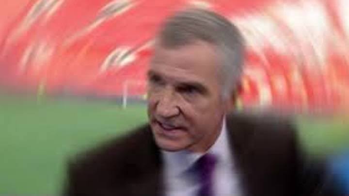 Kanyenya_'s tweet photo. When you are to choose who to start between Benzema na Giroud #Hbrfanzone #FrenchProblems https://t.co/kdf7645AiR