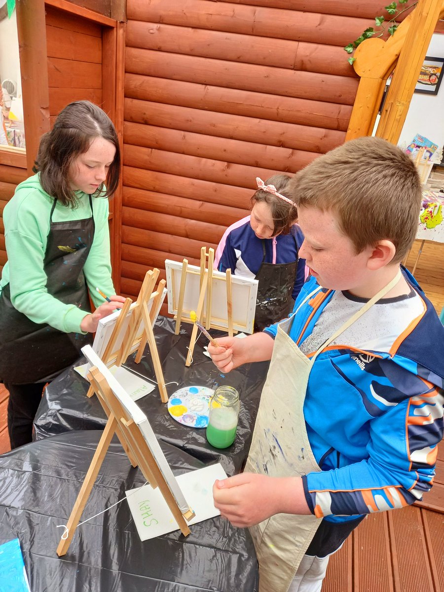 local_education's tweet photo. There's nothing like a blank canvas! Can't wait to see what #cruinniunanog masterpieces these #young #artists #create with #artist Sinead Berry @masterapiece
@CreativeMonagh2 @artsinmonaghan @CavMonETB @creativeirl @cavanarts https://t.co/ldz7DdjiVm