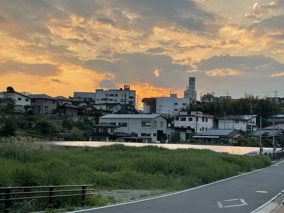Koryo_Hokuto's tweet photo. Countryside landscape

#weare #jhs #my #schoolway #beautiful #Landscape #English #japan https://t.co/JNgZD992My