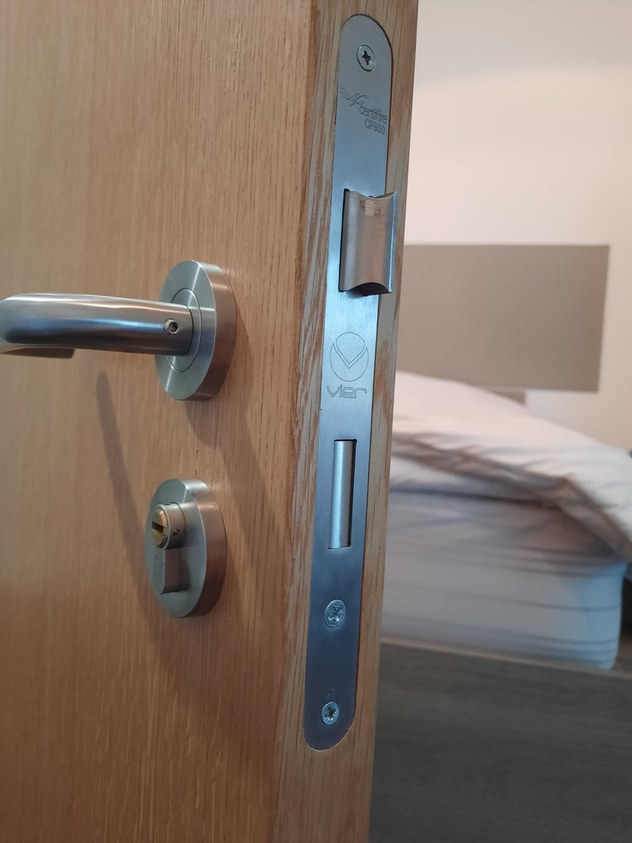 SteveSNsecurity's tweet image. Euro mortice escape lock fitted with Mul-t-lock high security cylinder