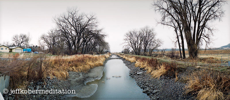 Between the Banks of Pleasure and Pain - Vedic Meditation Thought for the Day conta.cc/3zjhM7f