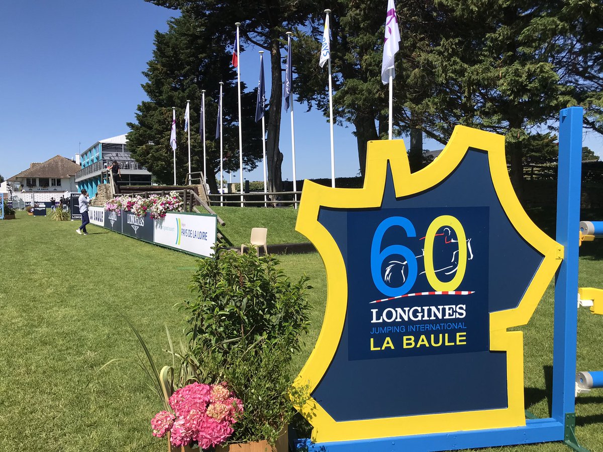 OlivierPajot3's tweet photo. Les équipes techniques de l’optimum 9 d’#Ampvisualtv sont actuellement en direct sur BeIN Sport 3 pour le Derby des Pays de la Loire du Jumping de la Baule. Compétition également retransmise dans plus de 90 pays avec la station #Ixilive 7 https://t.co/QvNhuqNSG6
