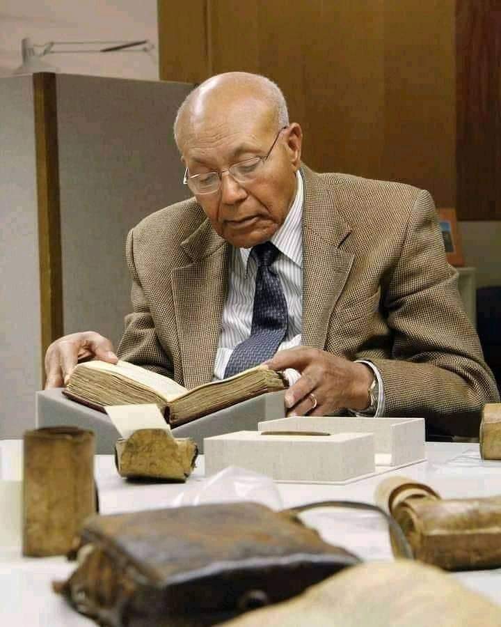 WMulat's tweet photo. We mourn for the loss of our intellectual giant #GetatchewHaile. It is a big loss for the entire humanity!
May your soul rest in eternal peace! https://t.co/KhAvY7k3s9