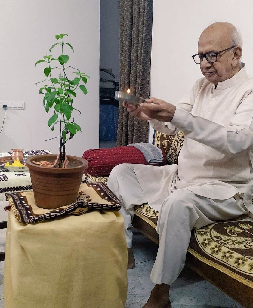 Senior RSS Swayamsevak, Former Pranth Sanghachalak of Gujarat Dr Amrutbhai Kadiwala (82 years) no more. #OmShanti