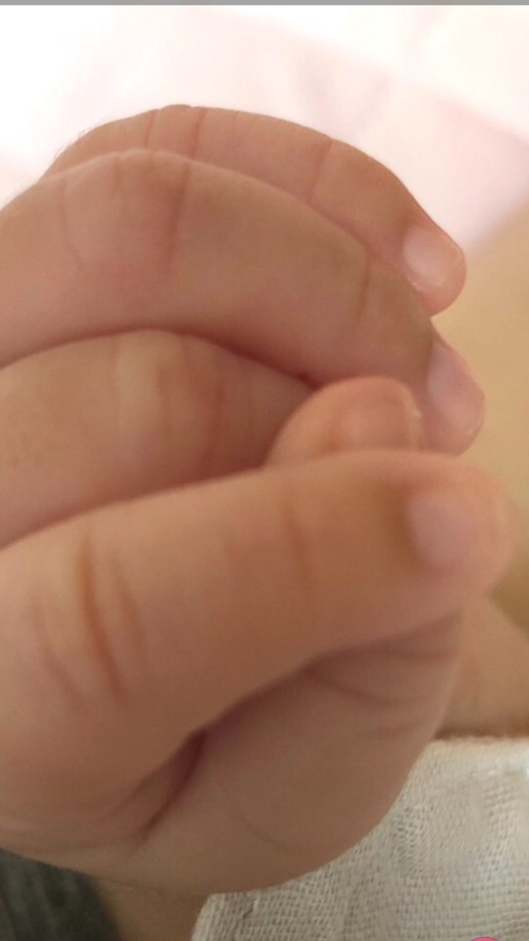 本間朋晃 きゅんです 癒し 赤ちゃんの手 かわいい 指 ハート T Co Xl9xpnxos8 Twitter