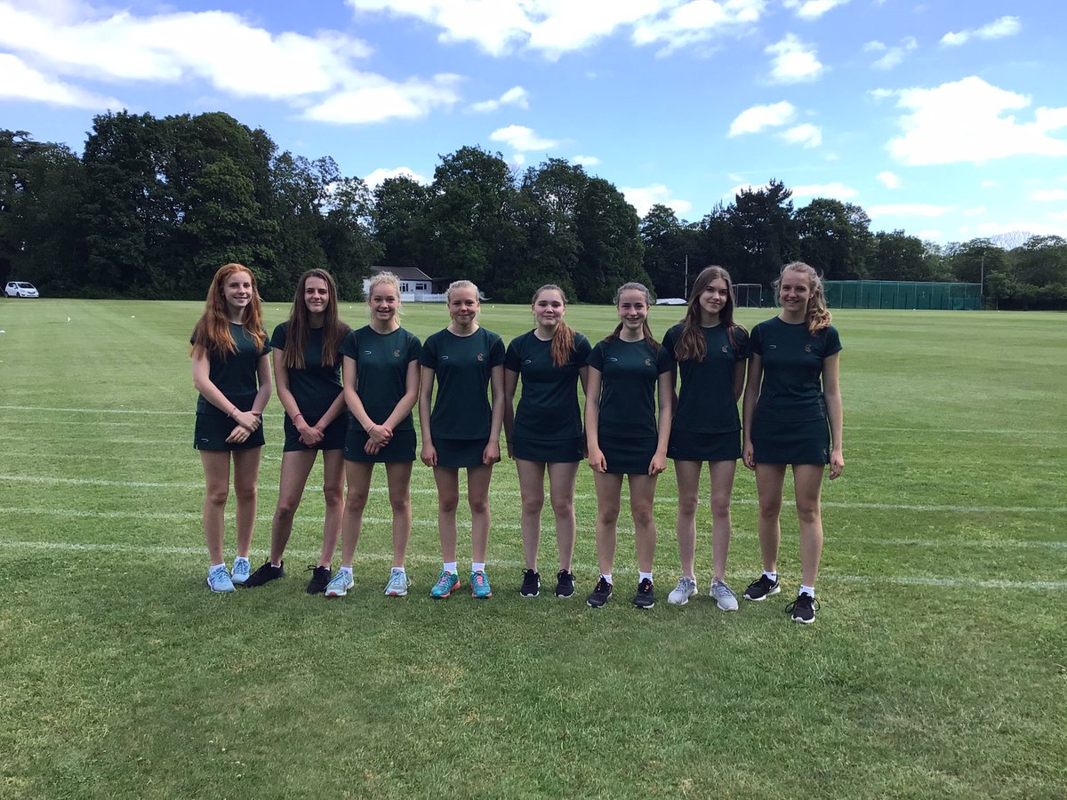 Victory for our Year 10’s! 🙌 

Some tight bowling and a powerful batting display sees the girls to a 31 run win over Portsmouth High. <a href="/BallardSport/">BallardSport</a> away next Saturday our next fixture.