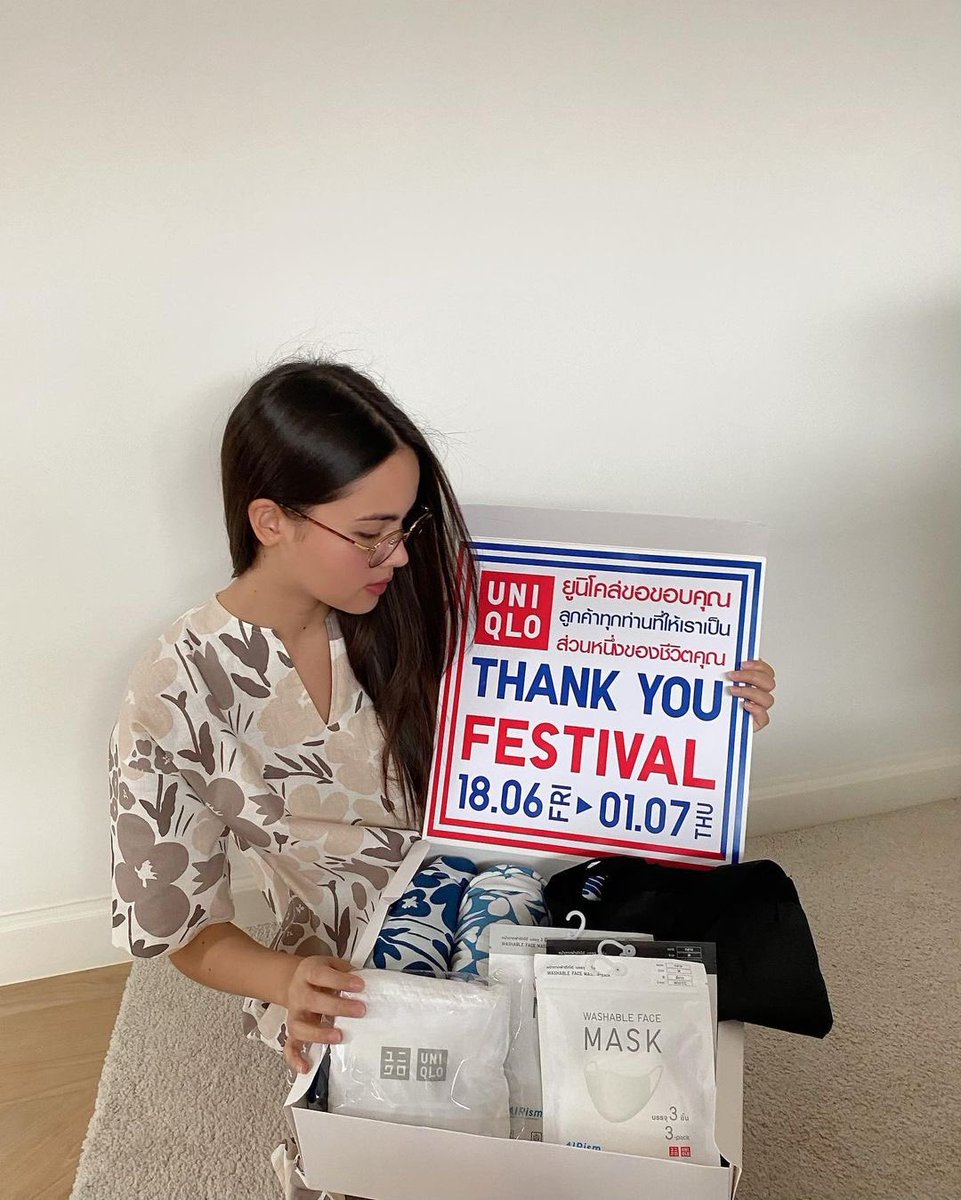 ใครอยู่บ้านบ้าง.. 🙋🏻‍♀️ เตรียมช้อปกับญ่ากันมั้ยคะ? 
#urassayas #ญาญ่า #ญาญ่าอุรัสยา