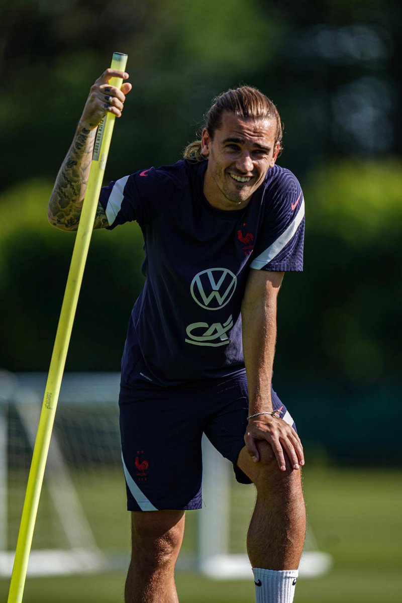 AntoGriezmann's tweet image. 😉