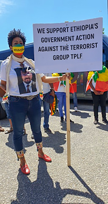 GhideonMusa's tweet photo. More images
Peaceful Demonstration @ G7 Summit. #Eritrea ns and #Ethiopia ns came together to peacefully demonstrate against the unwarranted intervention of the US and UK in the affairs of the Horn of Africa. #EritreaPrevails #EthiopiaPrevails 
📷 Eritrea Thedros https://t.co/JZ9sxJnchJ