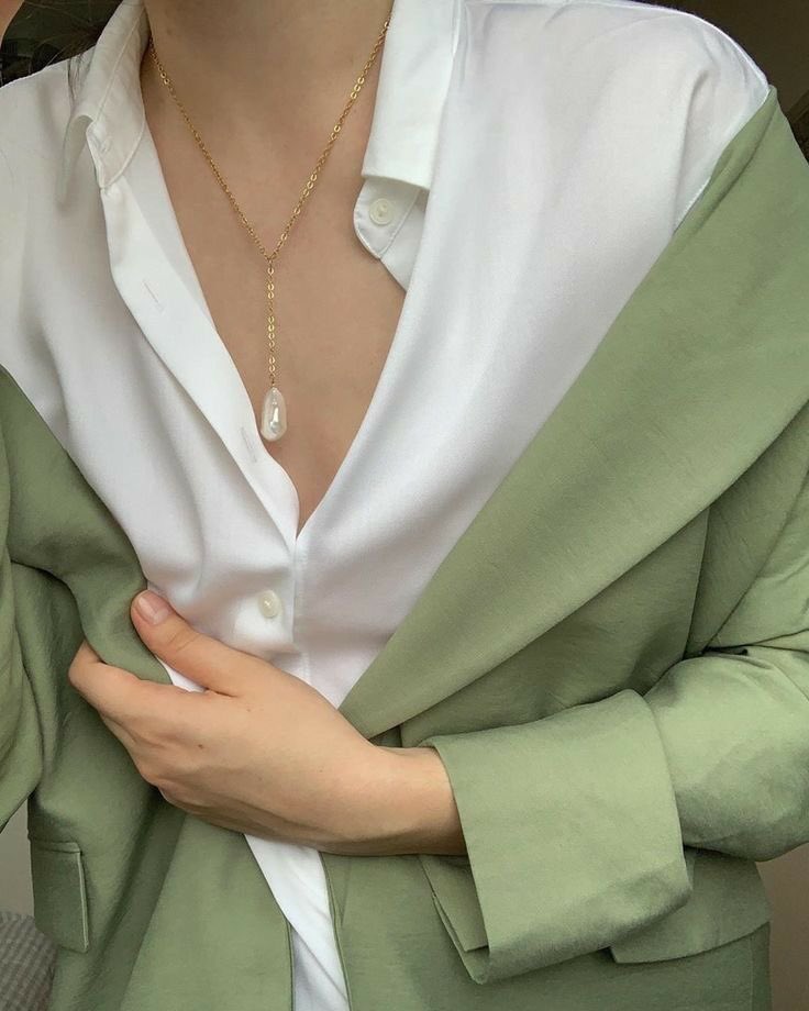 itsalila_'s tweet photo. My new obsession of the month is the color sage green https://t.co/DyDqvRbwXc