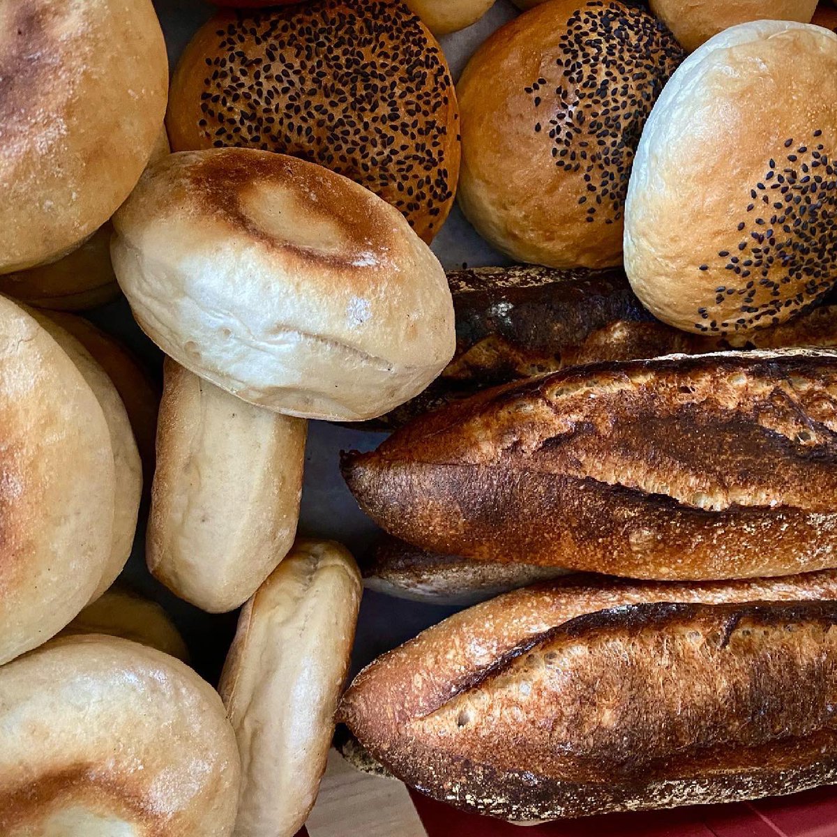 We’ve put together a big batch of bread for you to buy from @thedeliwarwick …everything you need for a great BBQ, delicious breakfast, sensational tea or a simple sandwich…❤️