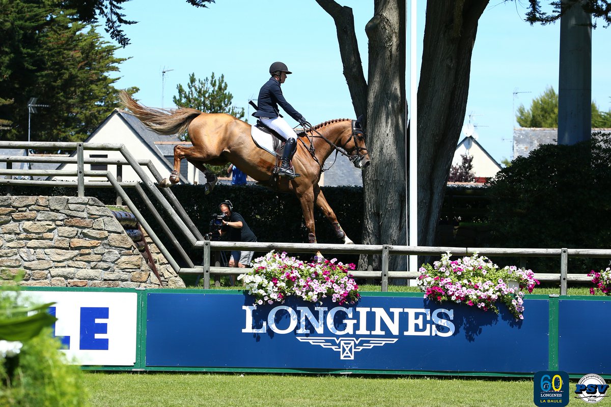La Baule CSIO5* - Officiel de France (@jumpinglabaule) on Twitter photo La Britannique Holly Smith remporte le Derby de la Région des Pays de la Loire avec Fruselli. Le Français Nicolas Delmotte est 2e avec Citadin du Chatellier. La 3e place revient à Martin Fuchs et Tam Tam du Valon.
<a href="/paysdelaloire/">Pays de la Loire</a> #labaule #jumping La Britannique Holly Smith remporte le Derby de la Région des Pays de la Loire avec Fruselli. Le Français Nicolas Delmotte est 2e avec Citadin du Chatellier. La 3e place revient à Martin Fuchs et Tam Tam du Valon.
<a href="/paysdelaloire/">Pays de la Loire</a> #labaule #jumping