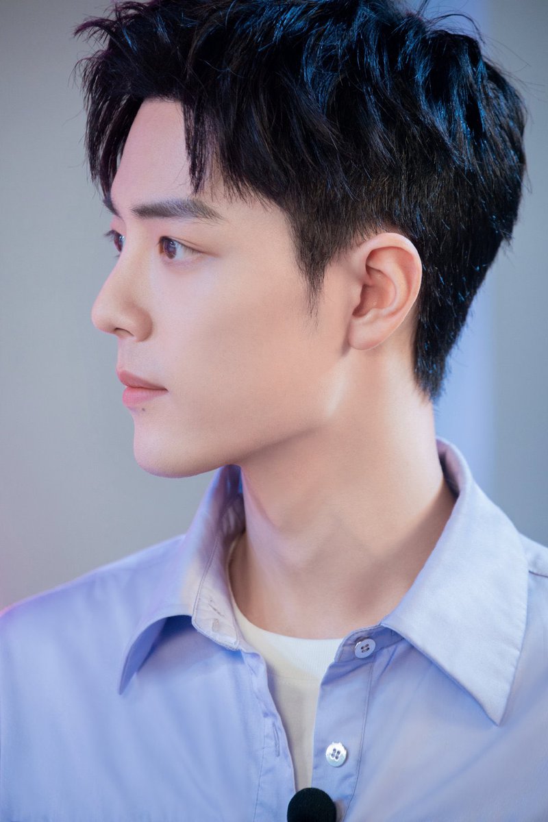 xz_msiafansclub's tweet photo. 12.6.2021 Xiao Zhan Studio Weibo Update 

Tonight at 2205❤️

#XiaoZhanxBudweiser https://t.co/DpghtQAJ9g