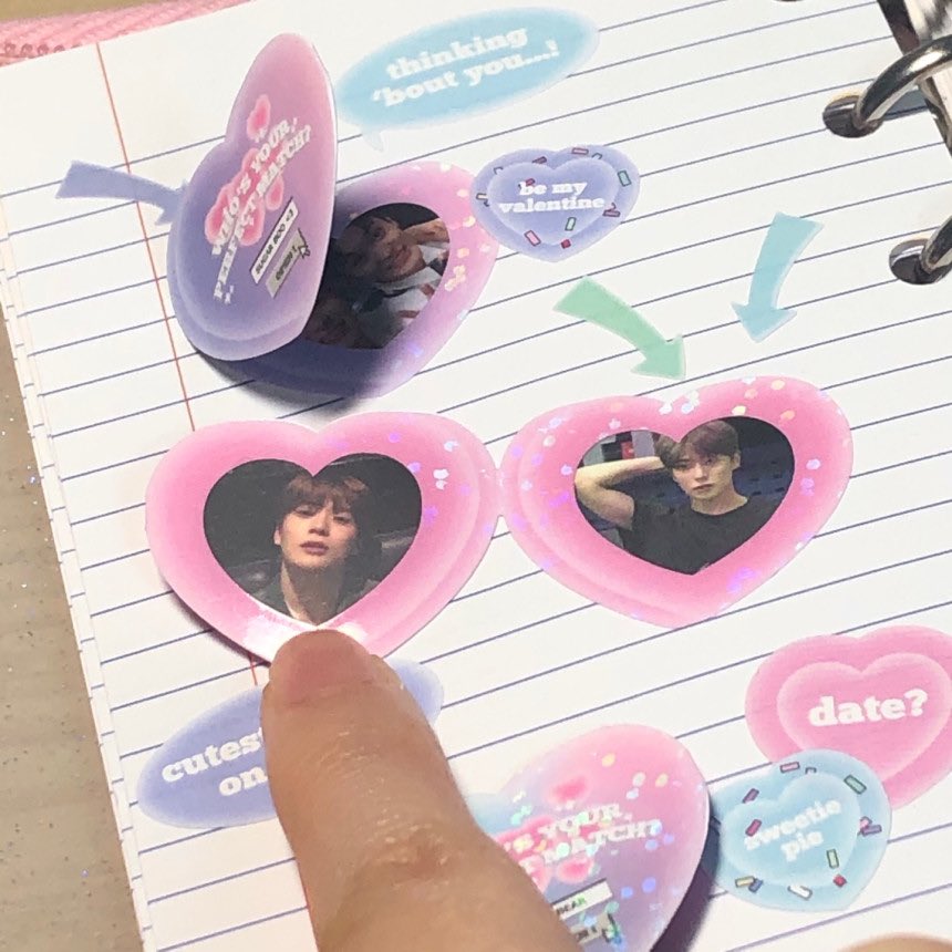Bbelemonn's tweet photo. 𓂋 pre - way_2fetch sticker book_02

〰︎ price 80 baht 
ส่งกลับแบบเเอร์✈️ ราคารวมภาษีและค่าส่งกลับ

📮30฿ ไม่บวกเพิ่ม

รอของ 1-3 week หลังปิดรับ

ปิดพรี20/06

#พรีออเดอร์เกาหลี #พรีเกาหลี #สติ๊กเกอร์เกาหลี  #พรีออเดอร์ #way2fetch #สติกเกอร์เกาหลี #สติ้กเกอร์เกาหลี https://t.co/9BbyQYktEn