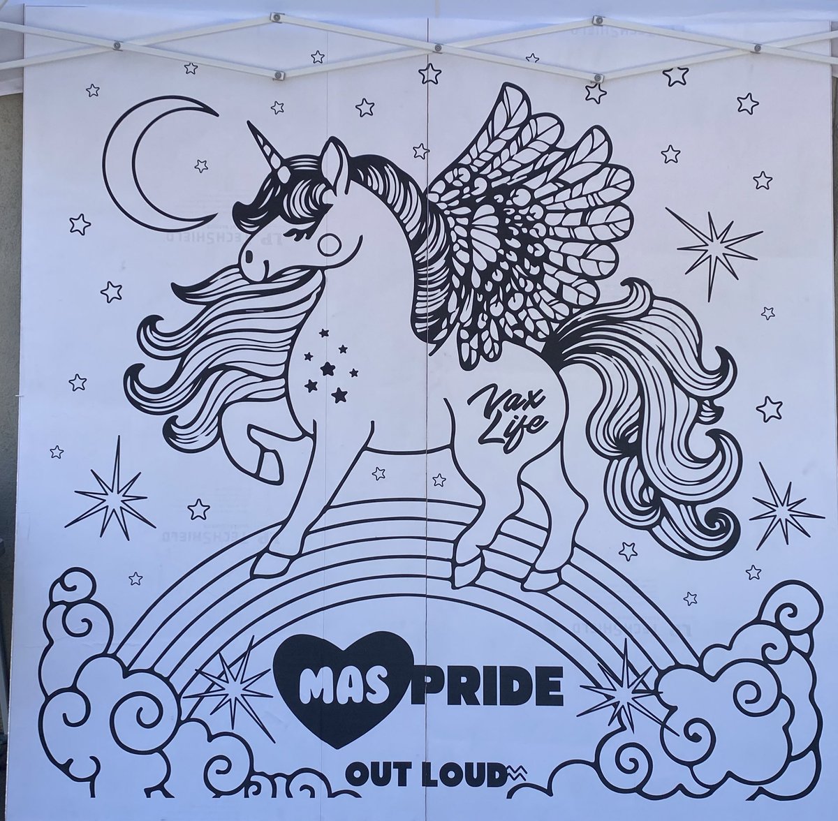 fresnodowntown's tweet photo. Starting soon - #MASpride in Mariposa Plaza with @DulceUpFront @thesourcelgbt @FresnoBarrios @FresnoEoc_Lgbtq & more! π³οΈβπ #downtownfresno #fresnoca #communityart #GetVaccinated https://t.co/2jTqMlYNYQ