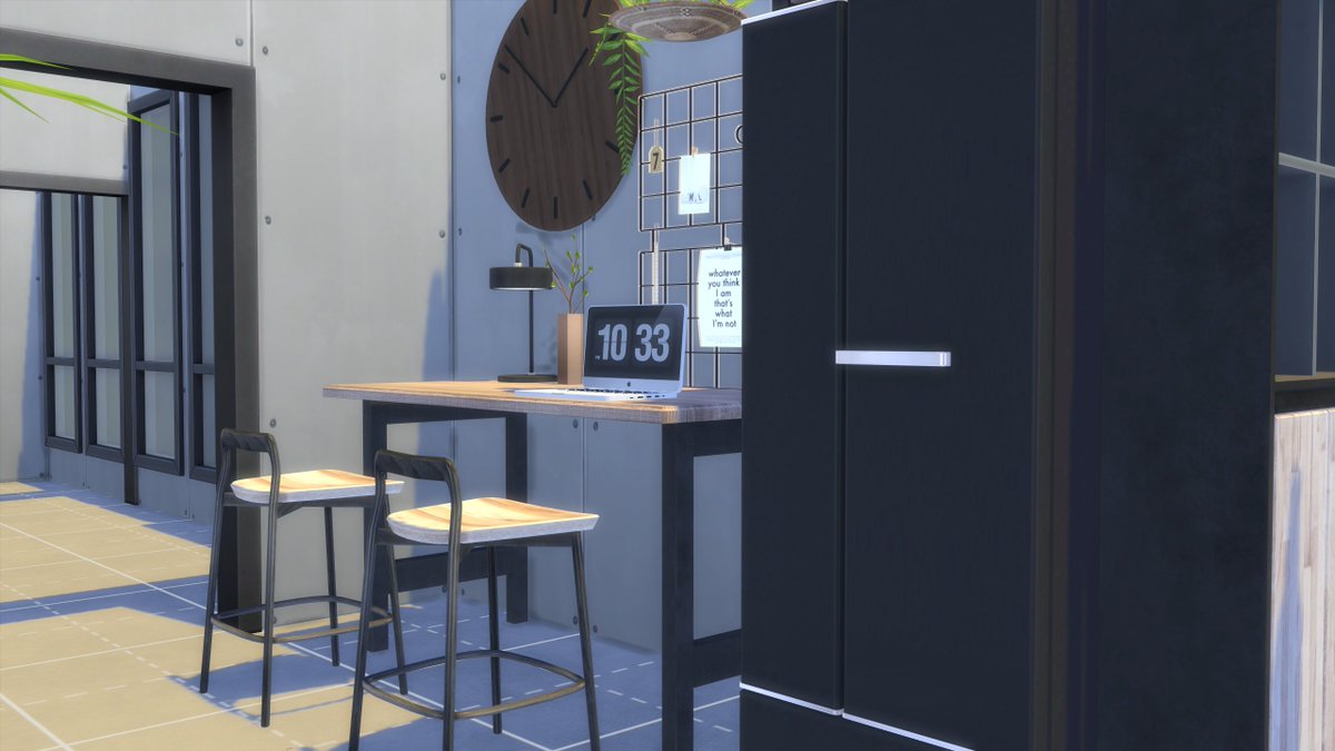MattsOrdinary's tweet photo. my new #sims 4 build so far, only took me 3 hours.... https://t.co/2LZZucI3O1