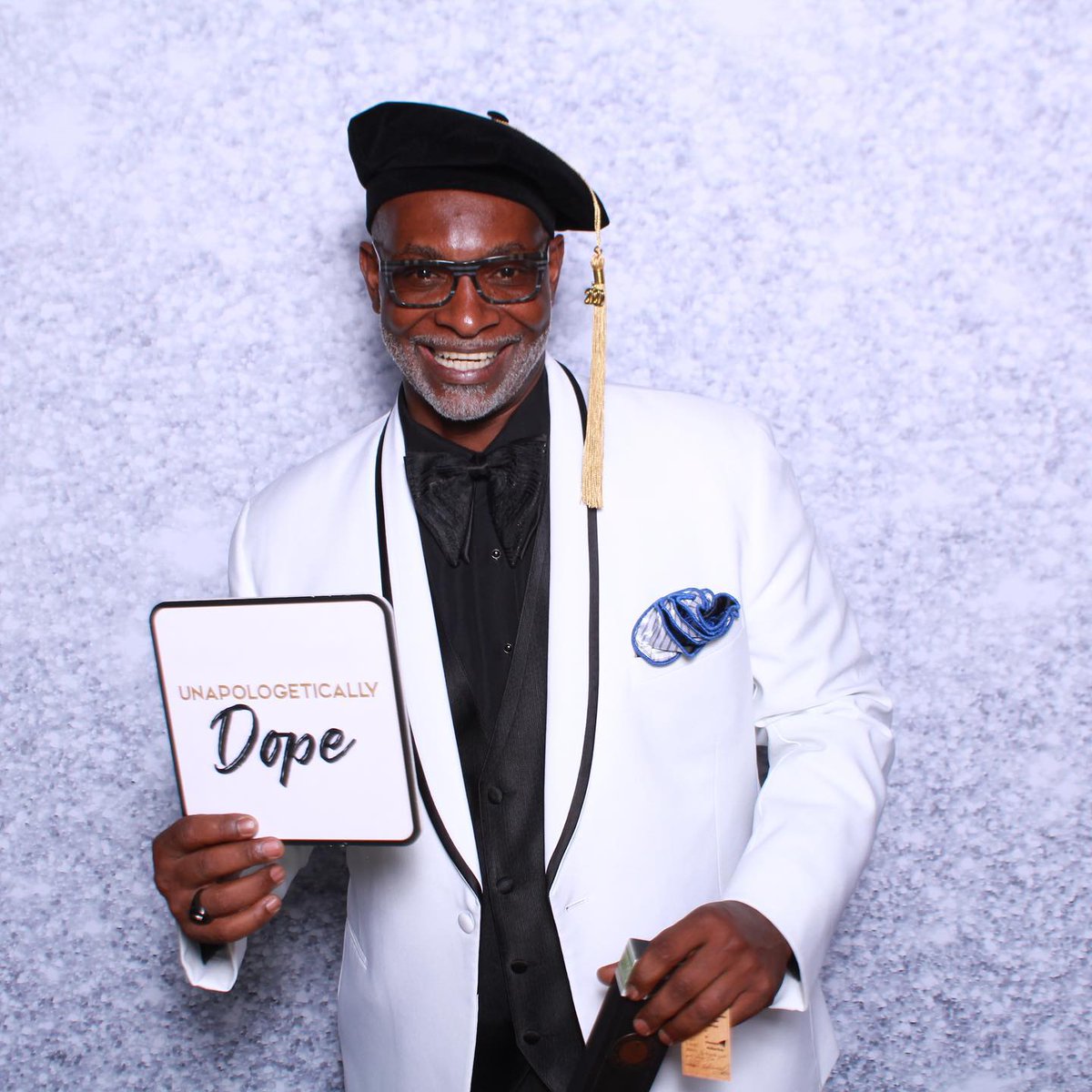 MegaluxPhotoBooth.com #PhotoBooth | We take pride in ensuring our guest’s moments in the #Megalux booth are something they’ll never forget. Congratulations again to Dr. Robert K Payne. Visit us at MegaluxPhotoBooth.com 🎓👨‍🏫👨‍🎓📚
.
.
.
#StlPhotobooth #Megaluxbooth #