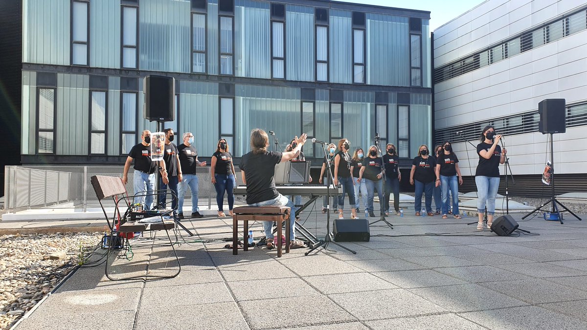 HospitalReus's tweet photo. Festival Simfònic 2021, avui el Gospel ha sonat a @HospitalReus amb el grup Blaus de Mar de Cambrils. Un espectacle deliciós. #FemHospitalReus #simfonic #ciutadaniahospitalreus https://t.co/QZTtwBAfEO
