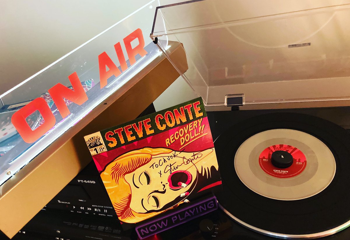 beatlekiss's tweet photo. Thanks @SteveConteNYC dig it!! #steveconte #recoverydoll https://t.co/mHUQC2FIo0