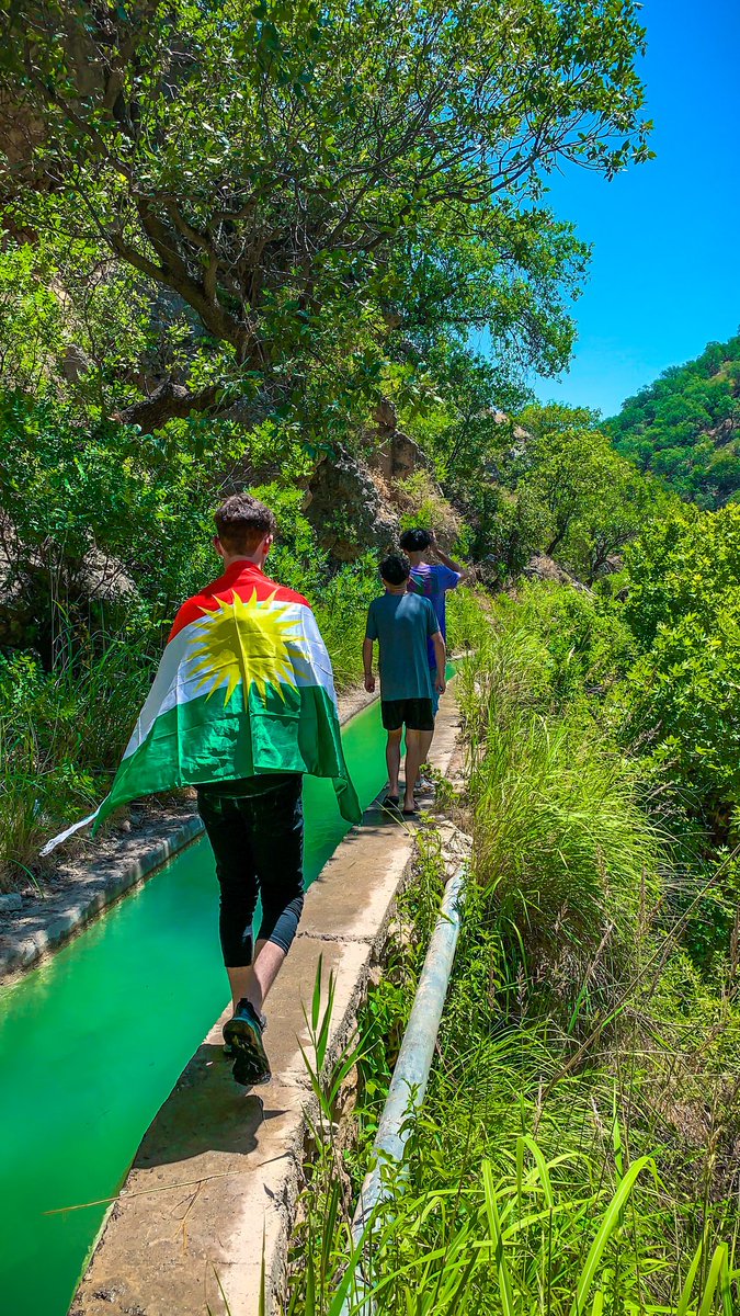 nofbtm's tweet photo. One of our favorite summer destinations, the Turquoise waters of Sherana canyon 💙🤽‍♀️⛱️
📸 @mostaf0a
..
...
#nfbtm #nofriendsbuthemountains #kurdistan #thisIsMyKurdistan #discoverkurdistan #everydaykurdistan #kurdistanOutdoors #exploring #turquoise #canyon #sherana #duhok #hiking https://t.co/FzjY0qpVmX
