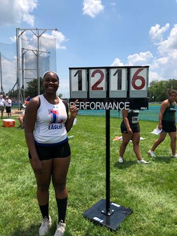 poeshakespeare's tweet photo. Gabby (The Queen) King. All State. 6th place, new PR, new school record. #throwbig #eaglethrows #proudcoach https://t.co/Zjv40JarPv