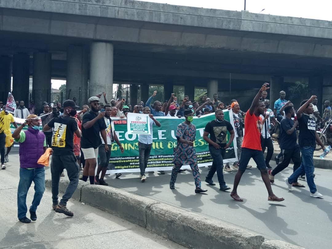 All_infertility's tweet image. Lagos Protesters have Arrived At Gani Fawehinmi Park In Lagos. If you are An online Protester you can help amplify this protest by RETWEETING AGGRESSIVELY!

 #June12thProtest #KeepitOn #KEEPITGOING    #June12thProtest #Keepitup   #June12thProtesters  #KeepItReal #June12thProtests