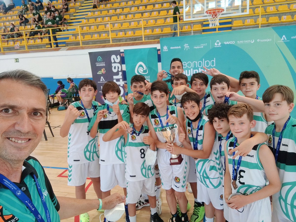 pacobolet's tweet photo. Acaba otra bonita experiencia para sus cortas vidas. Orgullosos del rendimiento global de toda la temporada de nuestros #minicracks09. y también en la #faseFinalMini
@CABESTEPONA https://t.co/kNIIcyB9Hy