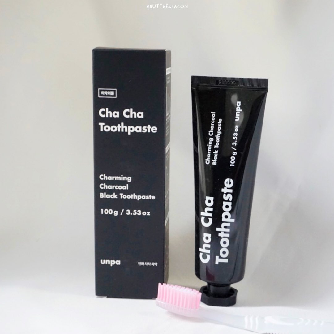 butterxbacon's tweet image. ยาสีฟันสูตรชาร์โคลของ @th_unpa 🖤 เนื้อสีดำมีส่วนผสมของผงถ่านช่วยกำจัดพวกคราบพลัค ลดการเกิดหินปูน กลิ่นมิ้นท์หอมมากก😮‍💨 ใช้แล้วรู้สึกปากสะอาด อ่อนโยนด้วยน้า #ใช้จริงรีวิวจริง