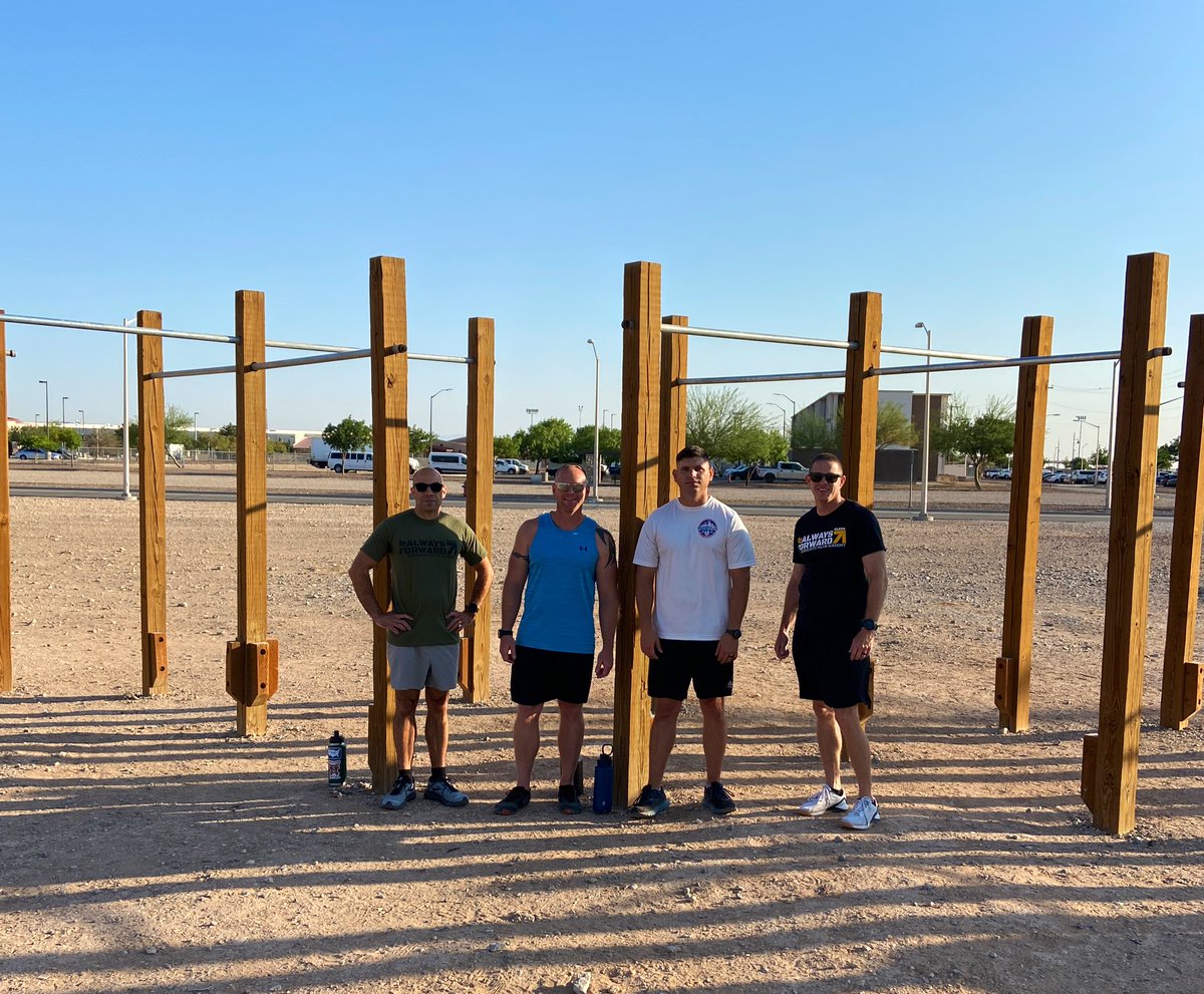 carpefurca's tweet image. SMA challenge accepted and crushed. Five of us (one at home) completed 246 leg tucks and 246 individual air squats to celebrate @USArmy’s 246th bday @16thSMA #class71 #alwaysforward #usasma #room106