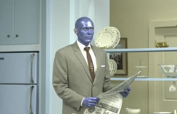 Behind The Scenes Pics That Look Like Shitposts tweet media